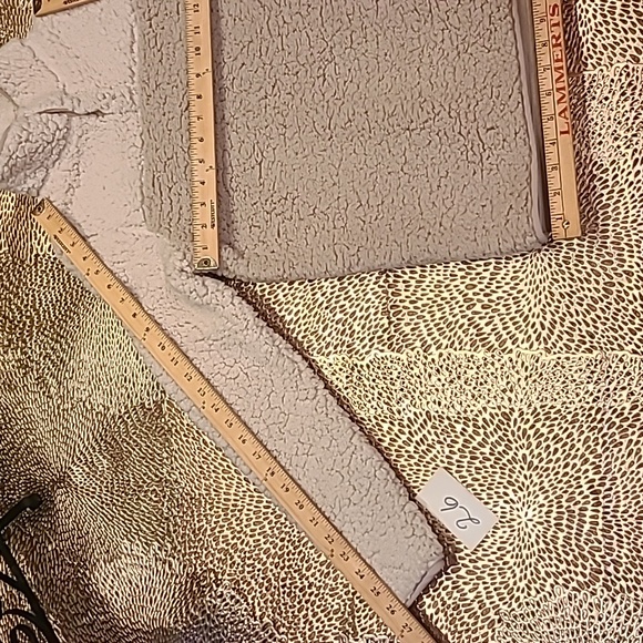 32° Degrees Soft Sheepa Slip Over Jacket Size S - Picture 8 of 9